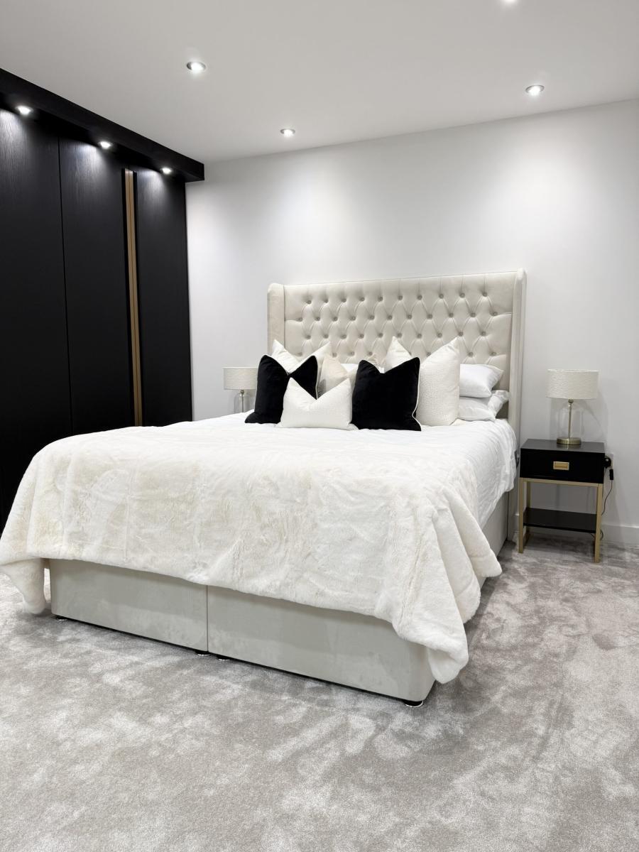 Hampton Divan